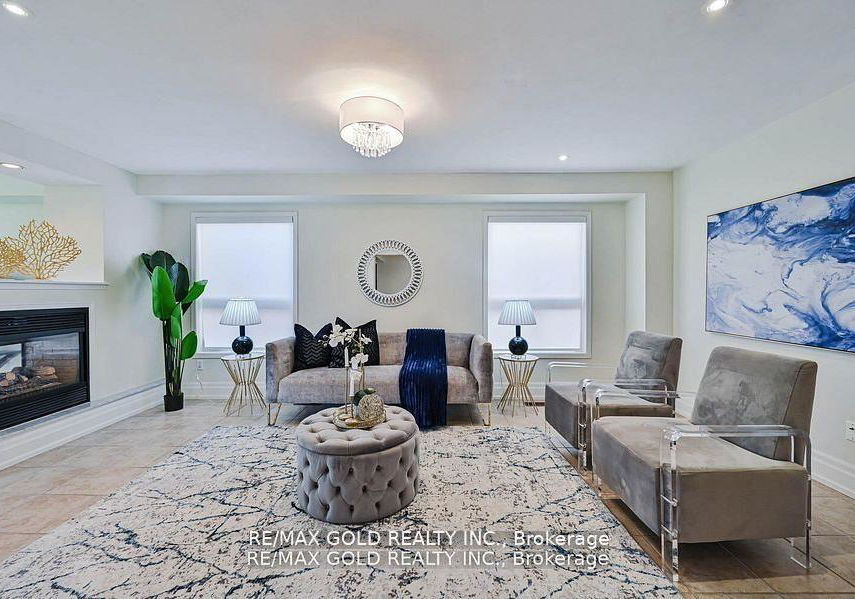 8-willow-park-drive-brampton-ontario-w12308600