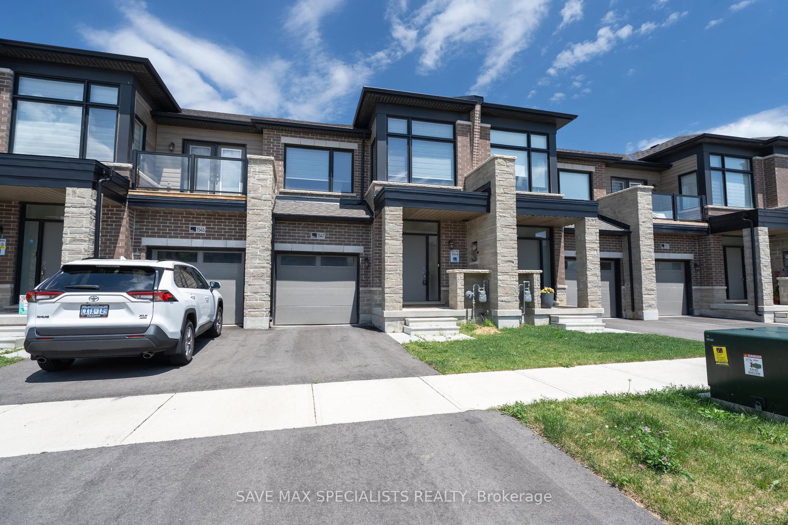 1547-rose-way-milton-ontario-w12308692