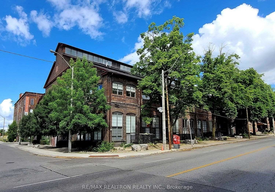 1100-lansdowne-avenue-toronto-ontario-w12308725