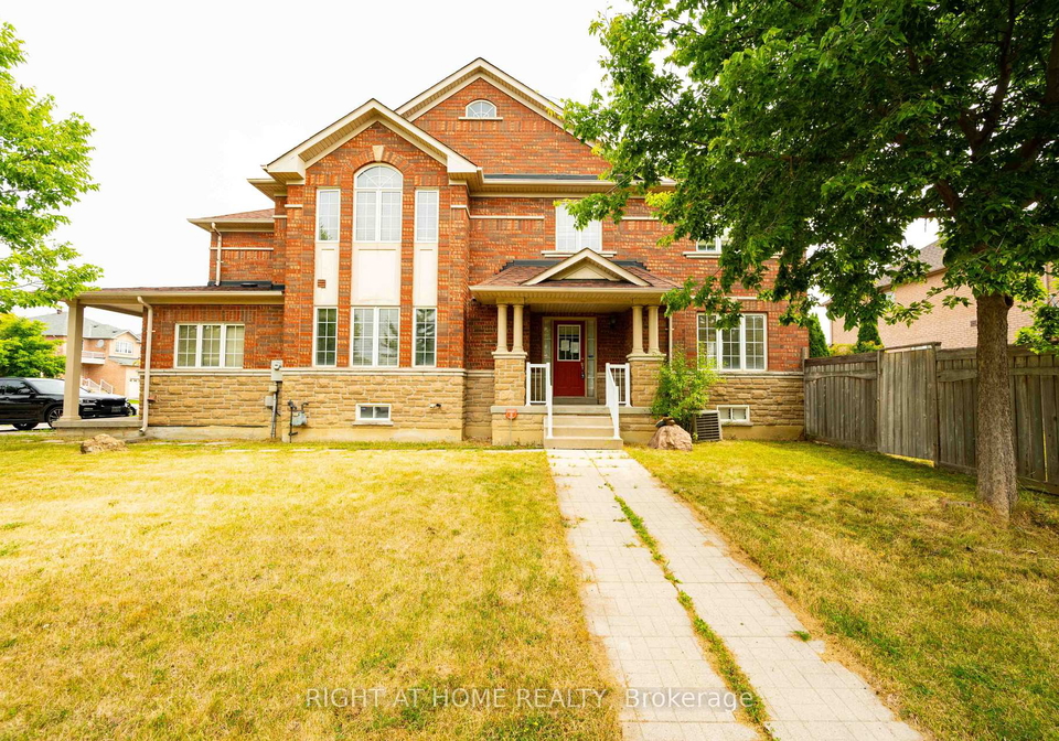 138-zia-dodda-crescent-brampton-ontario-w12309031