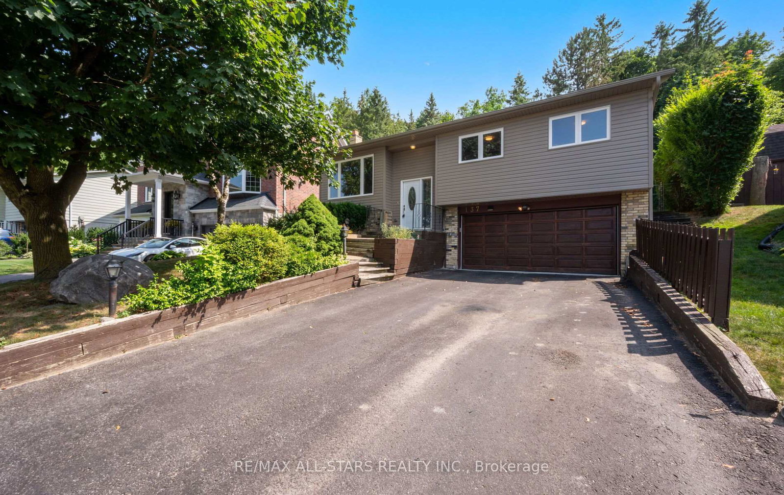 137-connaught-crescent-caledon-ontario-w12309500