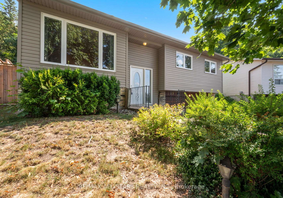 137-connaught-crescent-caledon-ontario-w12309500