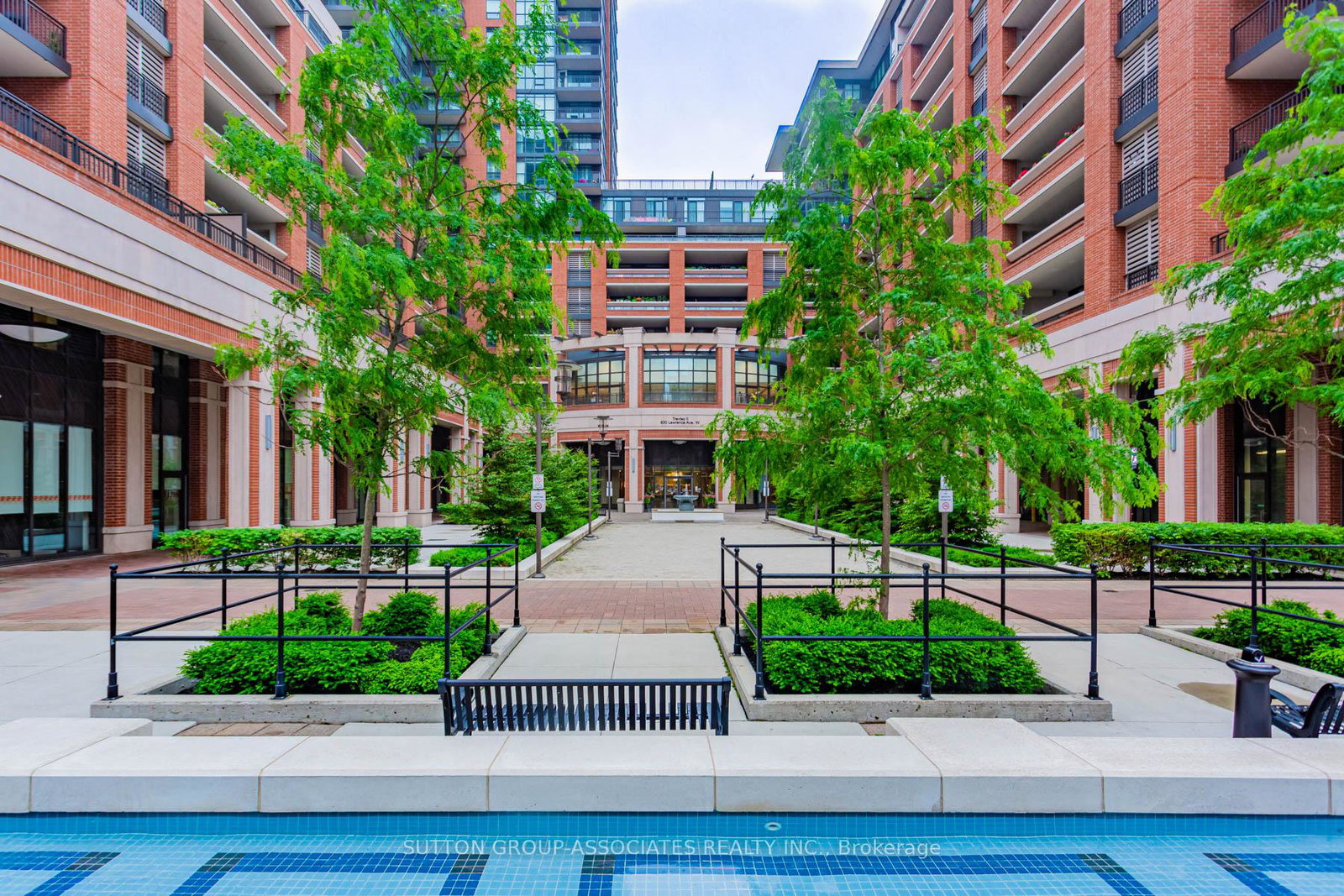 830-lawrence-avenue-w-w-north-york-ontario-w12309725