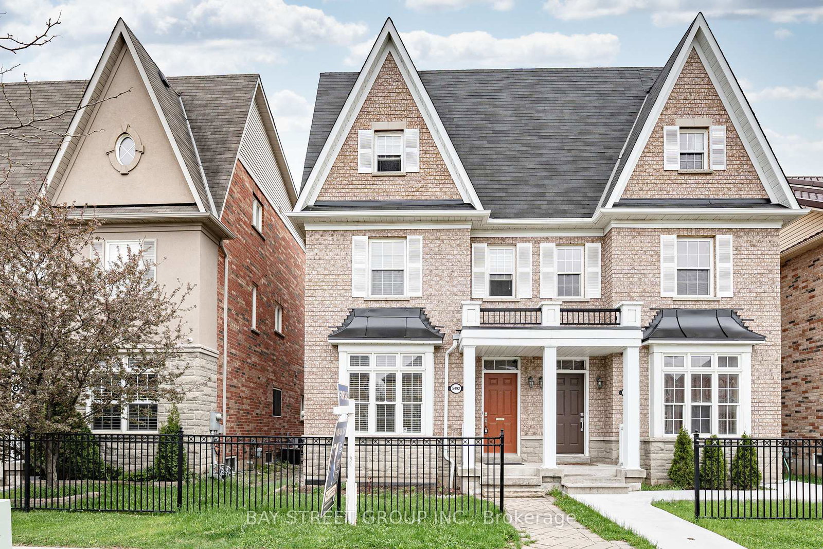 5492-tenth-line-w-w-mississauga-ontario-w12310018