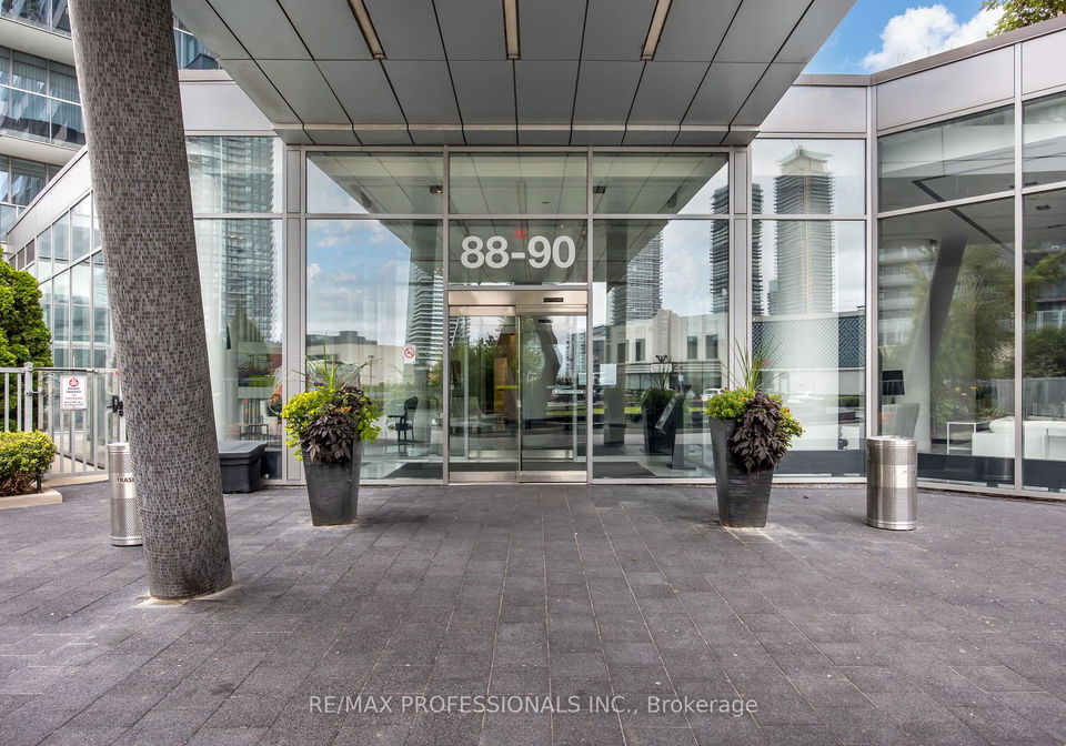 88-park-lawn-road-etobicoke-ontario-w12310246