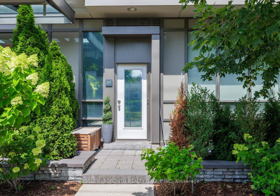 8-fieldway-road-etobicoke-ontario-w12310410