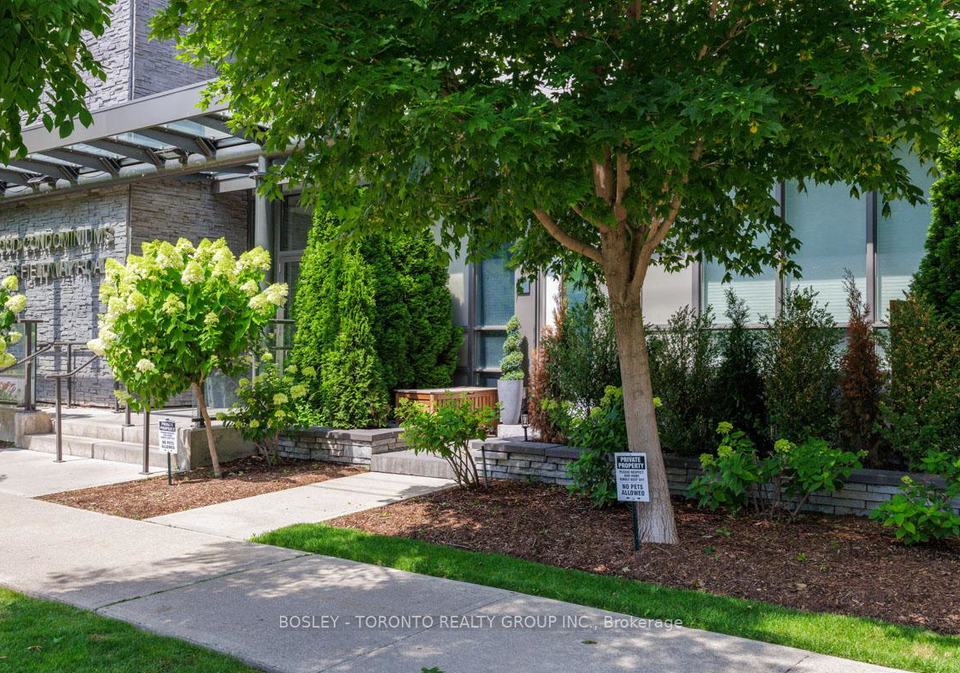 8-fieldway-road-etobicoke-ontario-w12310410