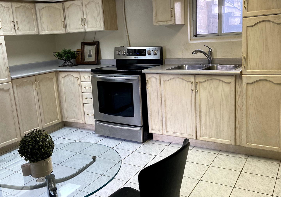 9-duval-drive-north-york-ontario-w12311000