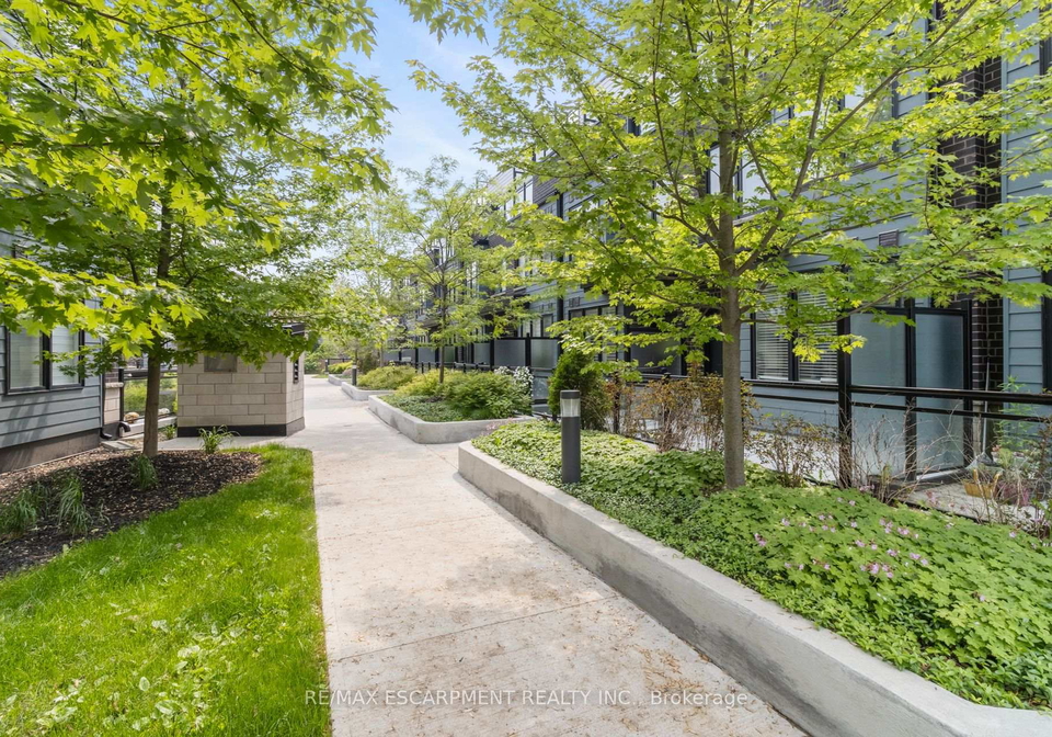 2232-bromsgrove-road-mississauga-ontario-w12311139