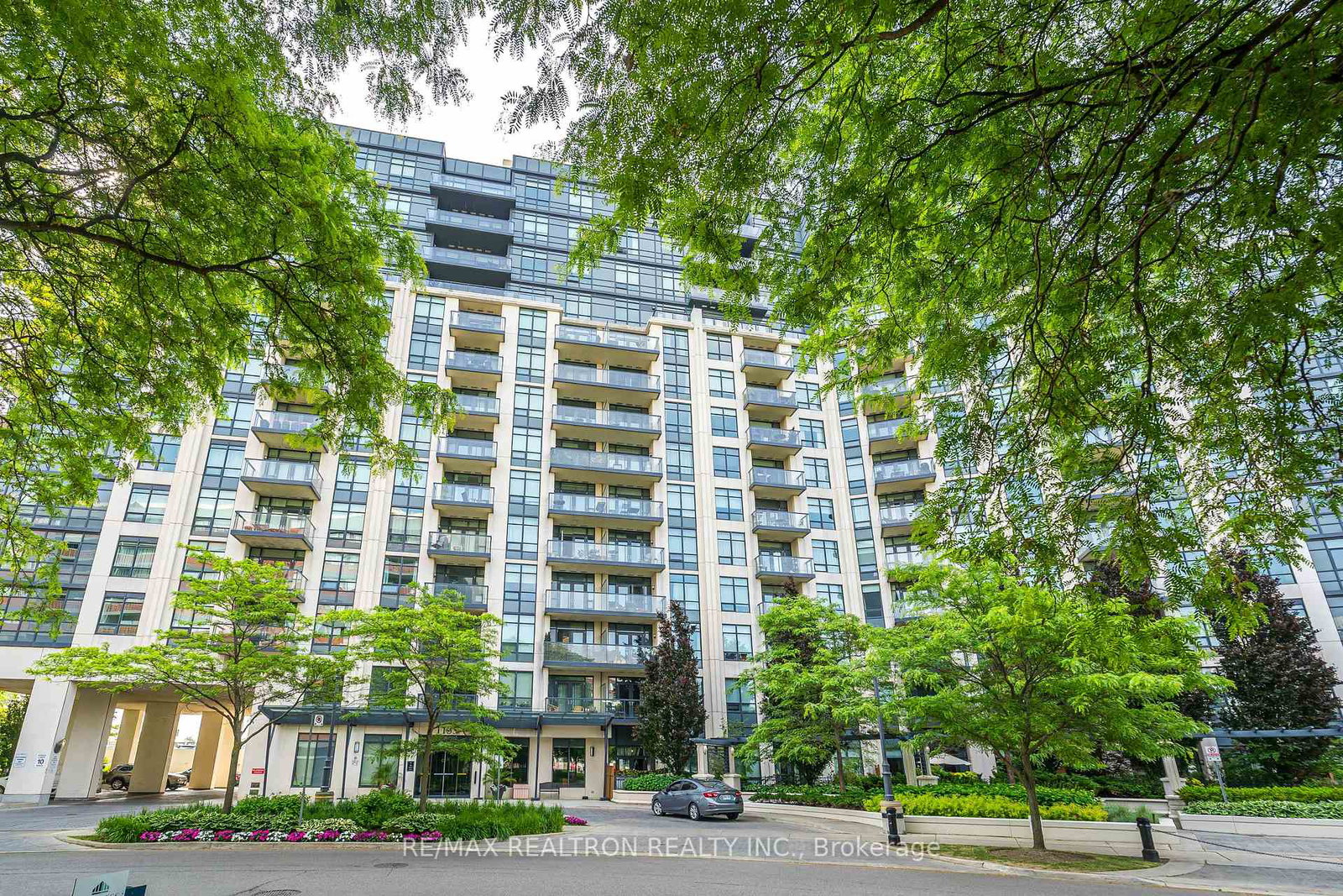 1135-royal-york-road-etobicoke-ontario-w12311536