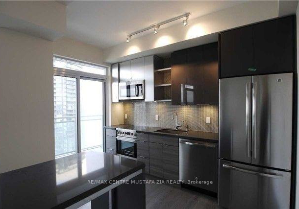 33-shore-breeze-drive-etobicoke-ontario-w12311746