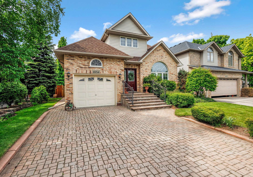 1054-augustus-drive-burlington-ontario-w12311782