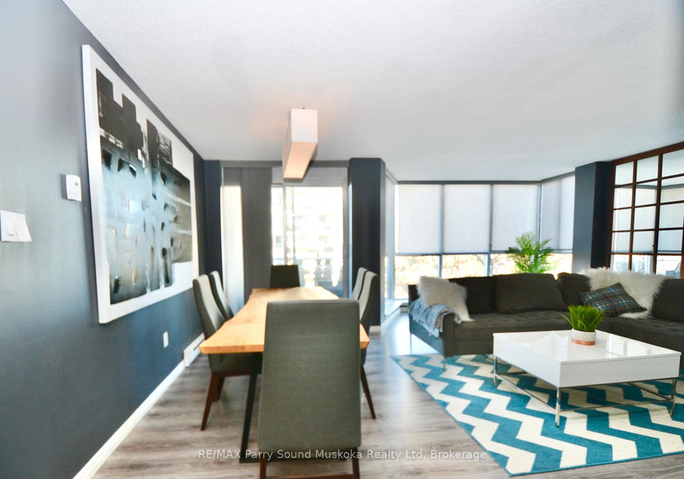 1071-queens-avenue-e-e-oakville-ontario-w12311815