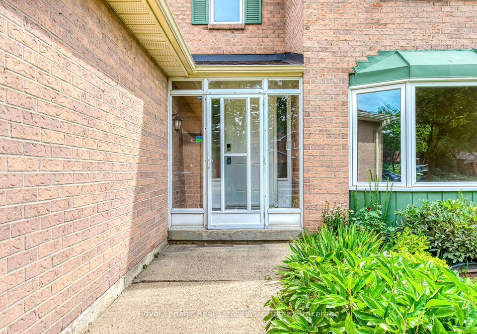 6487-millers-grove-mississauga-ontario-w12312139