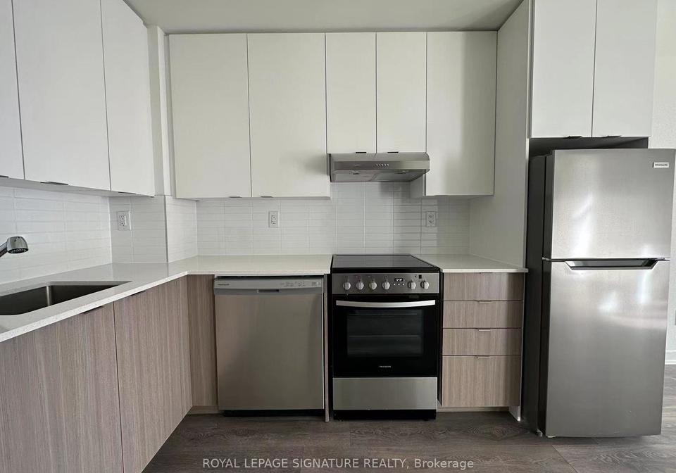 135-canon-jackson-drive-north-york-ontario-w12312693