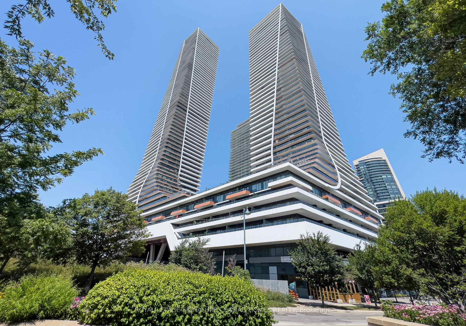 20-shore-breeze-drive-etobicoke-ontario-w12312725