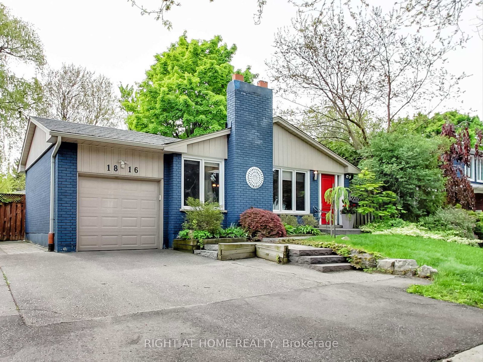 1816-pattinson-crescent-mississauga-ontario-w12313136