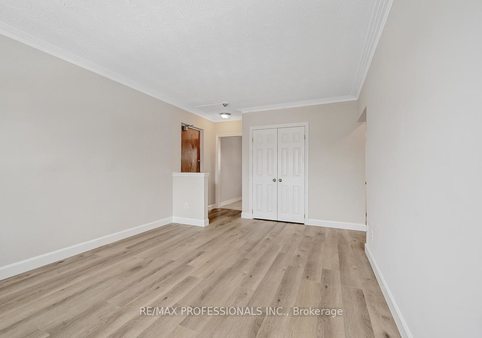 32-heman-street-etobicoke-ontario-w12313152