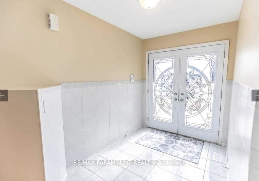 1043-blueheron-boulevard-mississauga-ontario-w12313610