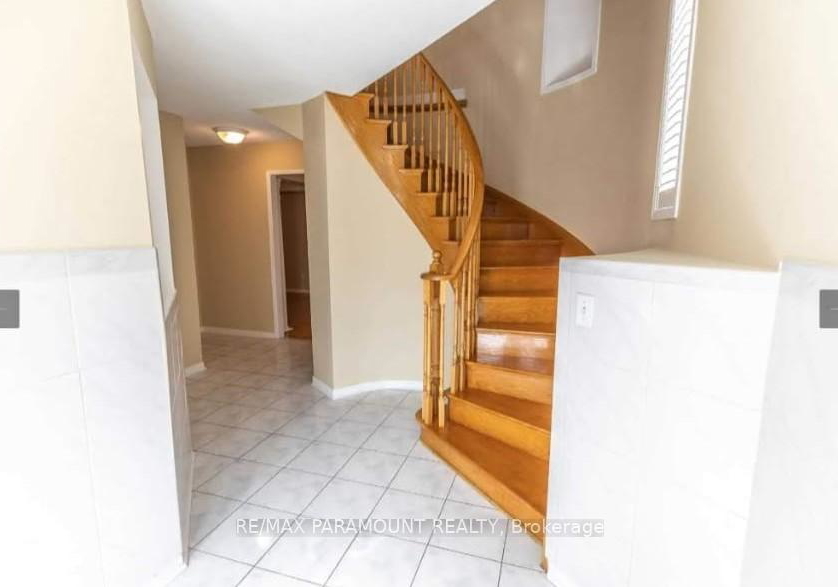 1043-blueheron-boulevard-mississauga-ontario-w12313610