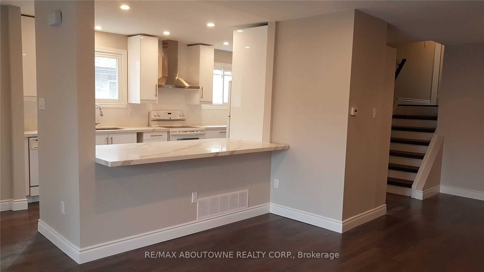 2499-cobbinshaw-circle-mississauga-ontario-w12313615
