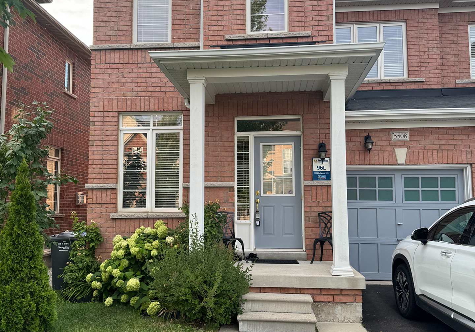5508-bellaggio-crescent-mississauga-ontario-w12313659