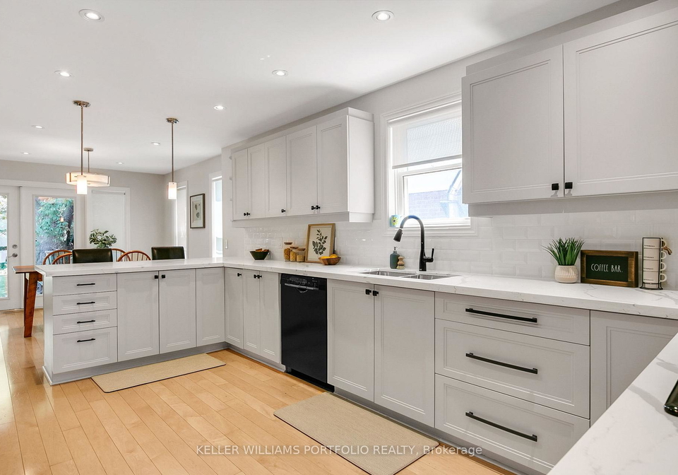 85-ashbourne-drive-etobicoke-ontario-w12313807