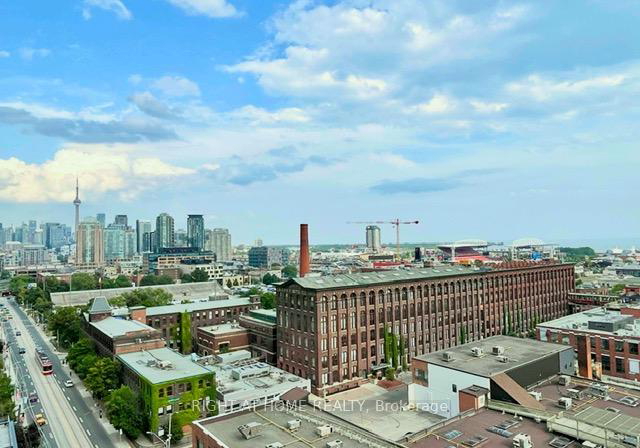 285-dufferin-street-toronto-ontario-w12314020