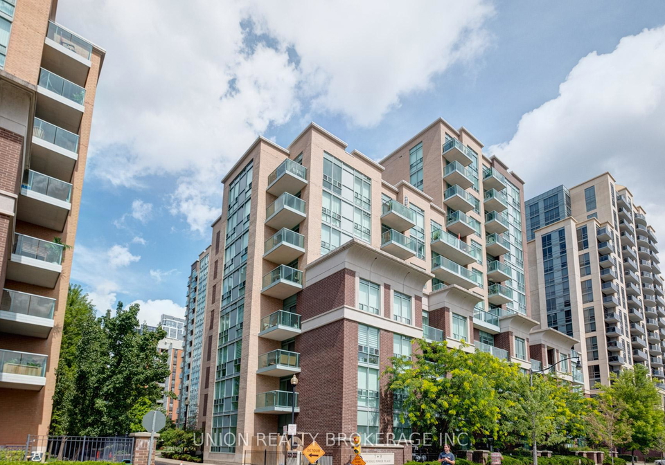 9-michael-power-place-etobicoke-ontario-w12314401