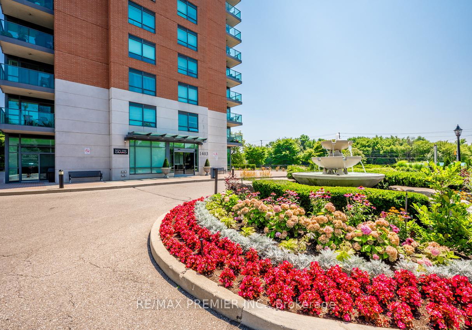 1403-royal-york-road-etobicoke-ontario-w12314608