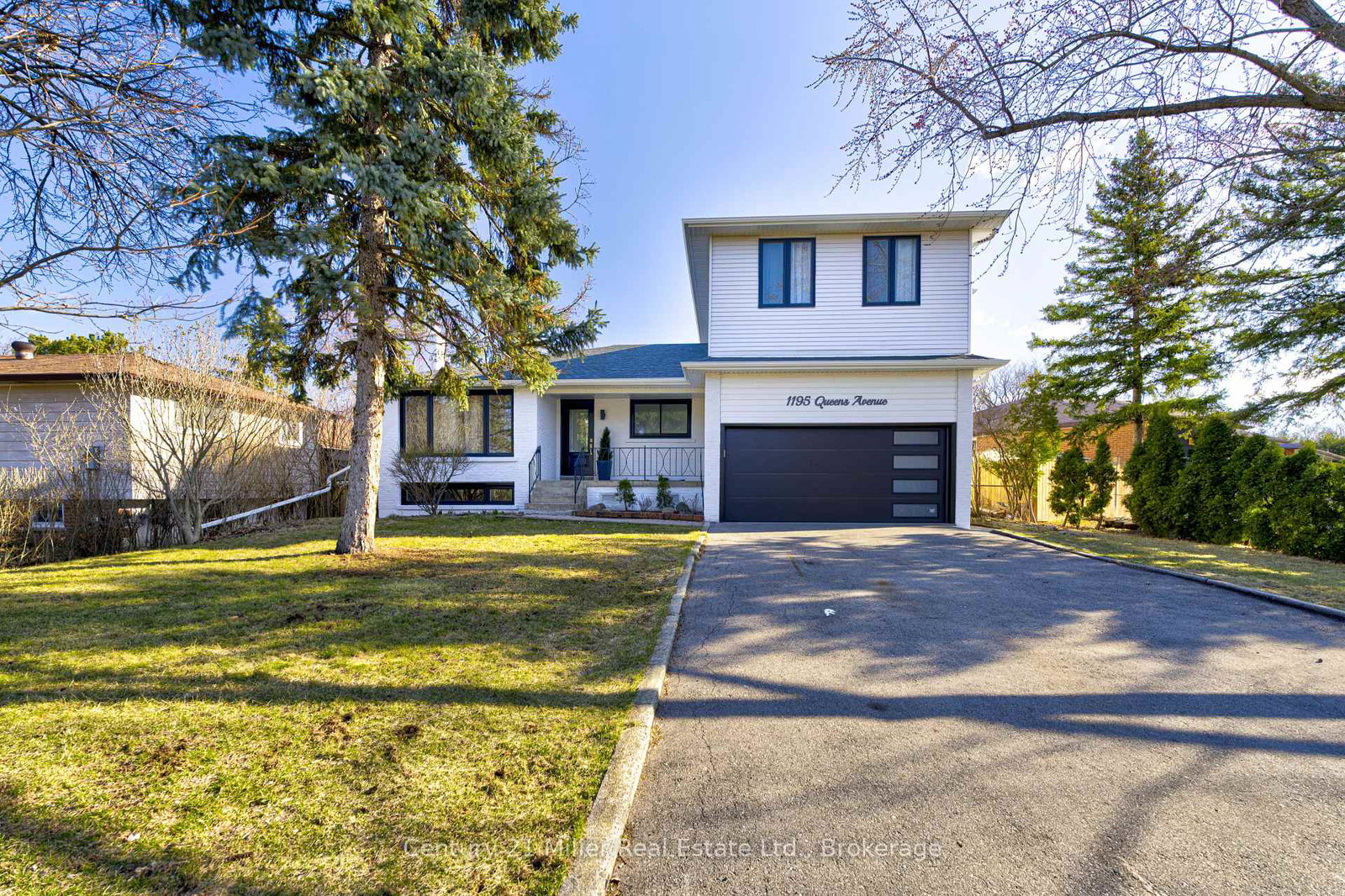 1195-queens-avenue-oakville-ontario-w12314854