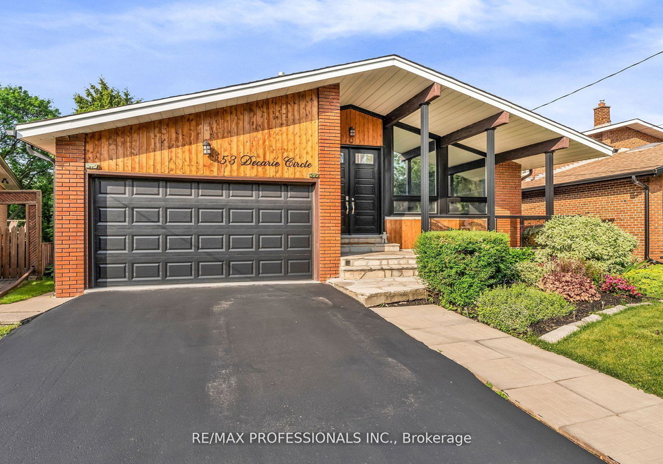53-decarie-circle-etobicoke-ontario-w12315065