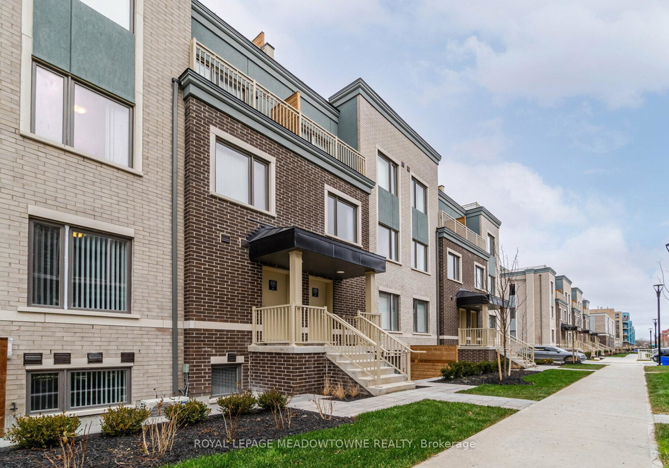 235-birmingham-street-etobicoke-ontario-w12315147