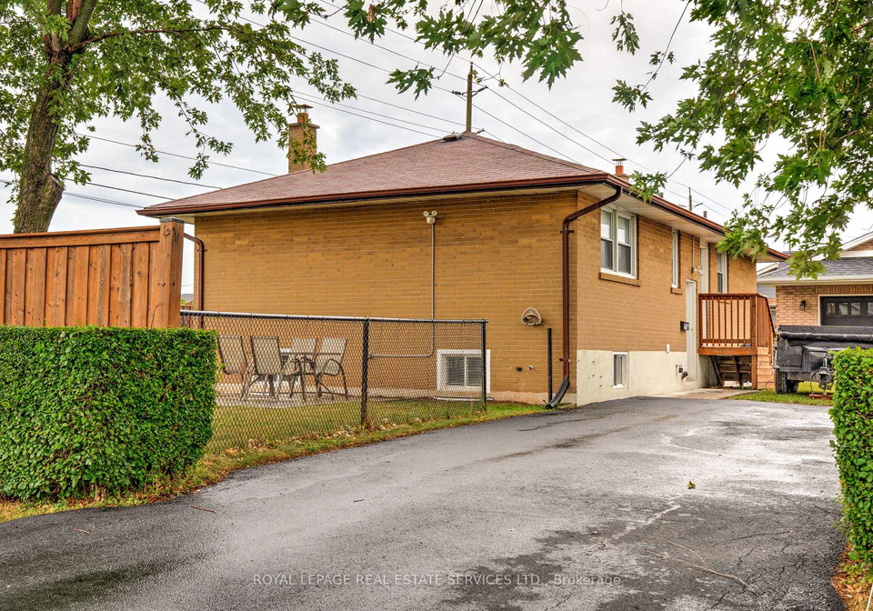 342-morden-road-oakville-ontario-w12315372