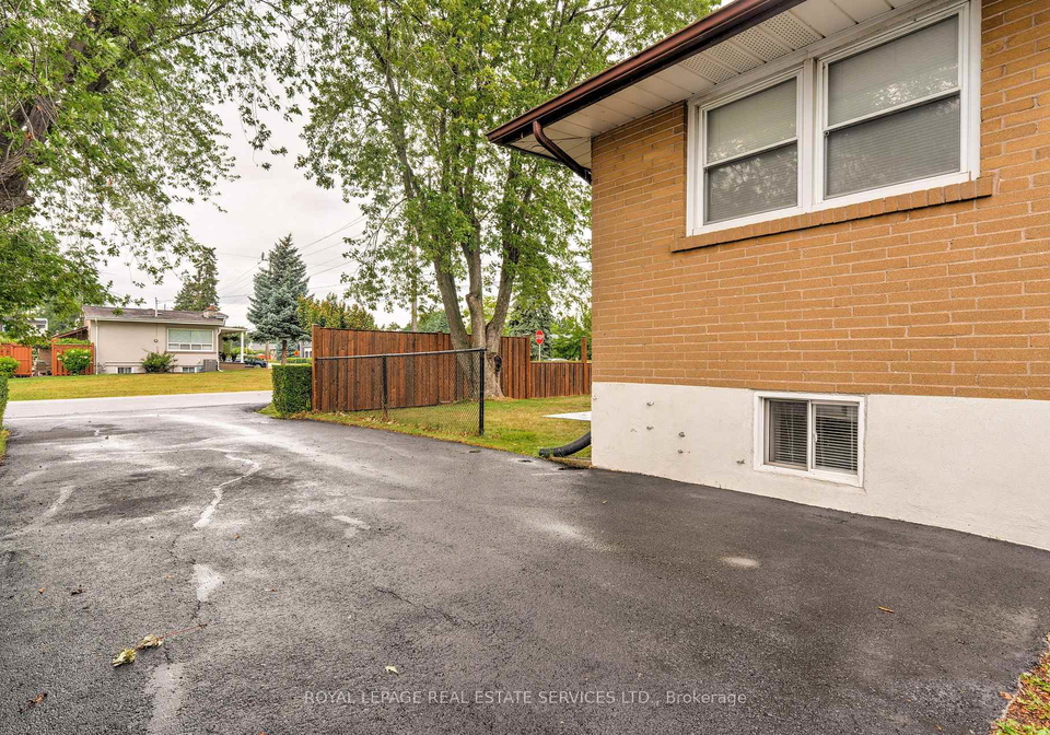 342-morden-road-oakville-ontario-w12315372