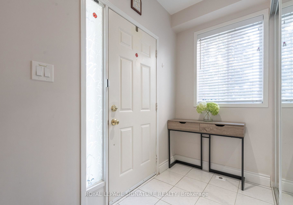 1184-parkwest-place-mississauga-ontario-w12315400