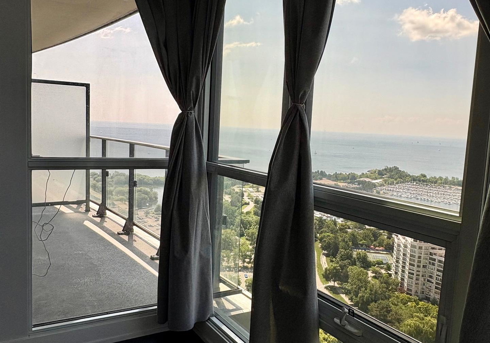 2212-lake-shore-boulevard-w-w-etobicoke-ontario-w12315406