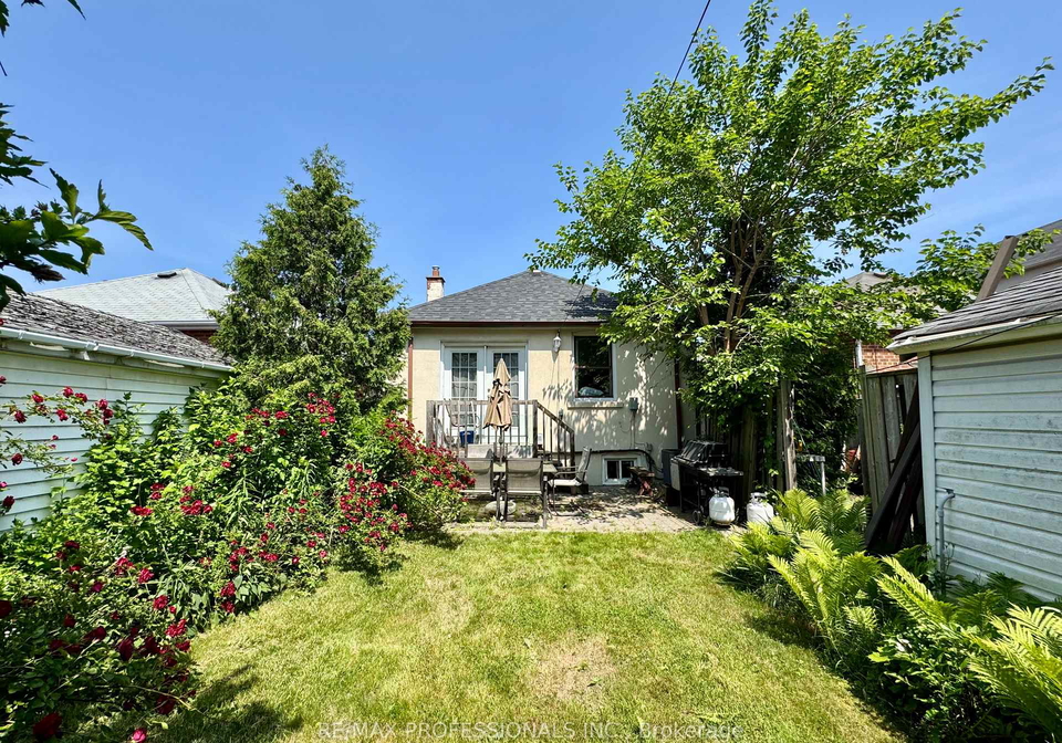 44-parker-avenue-etobicoke-ontario-w12315511