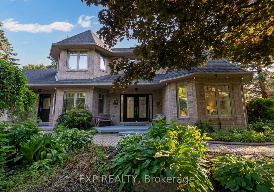 8-humber-trail-caledon-ontario-w12315667