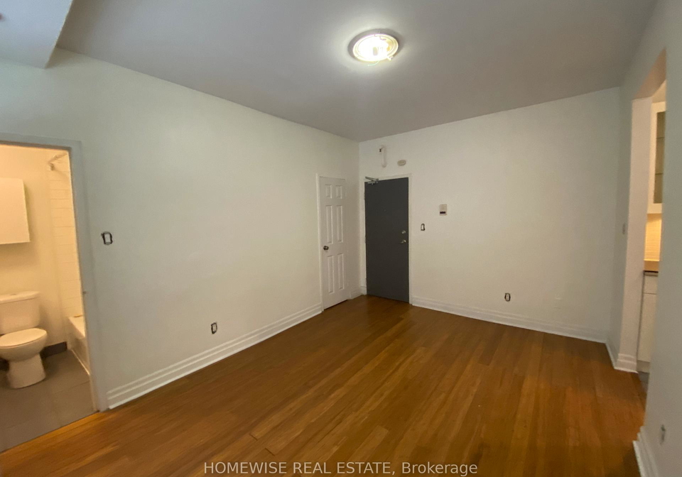 1-triller-avenue-toronto-ontario-w12315850
