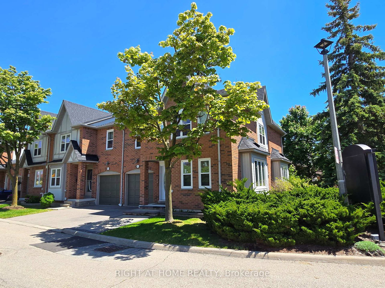 5865-dalebrook-crescent-mississauga-ontario-w12315952