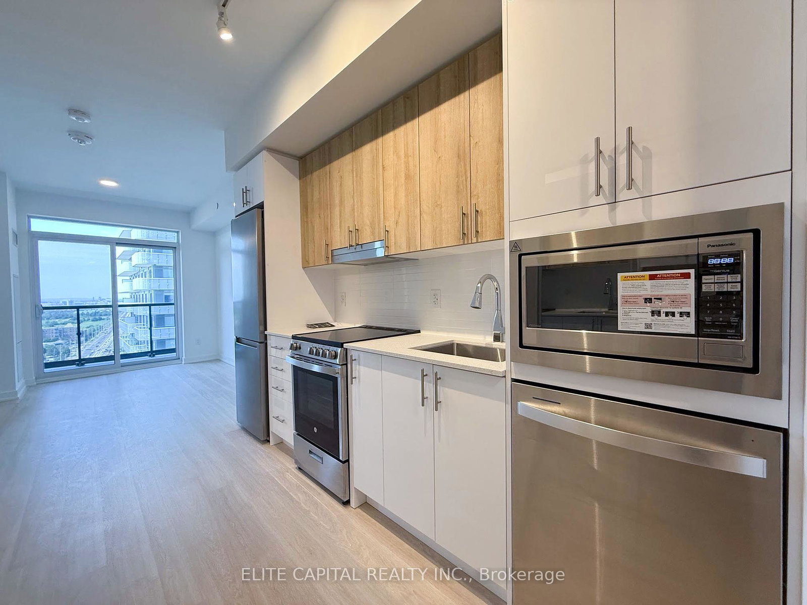 5105-hurontario-street-mississauga-ontario-w12316054