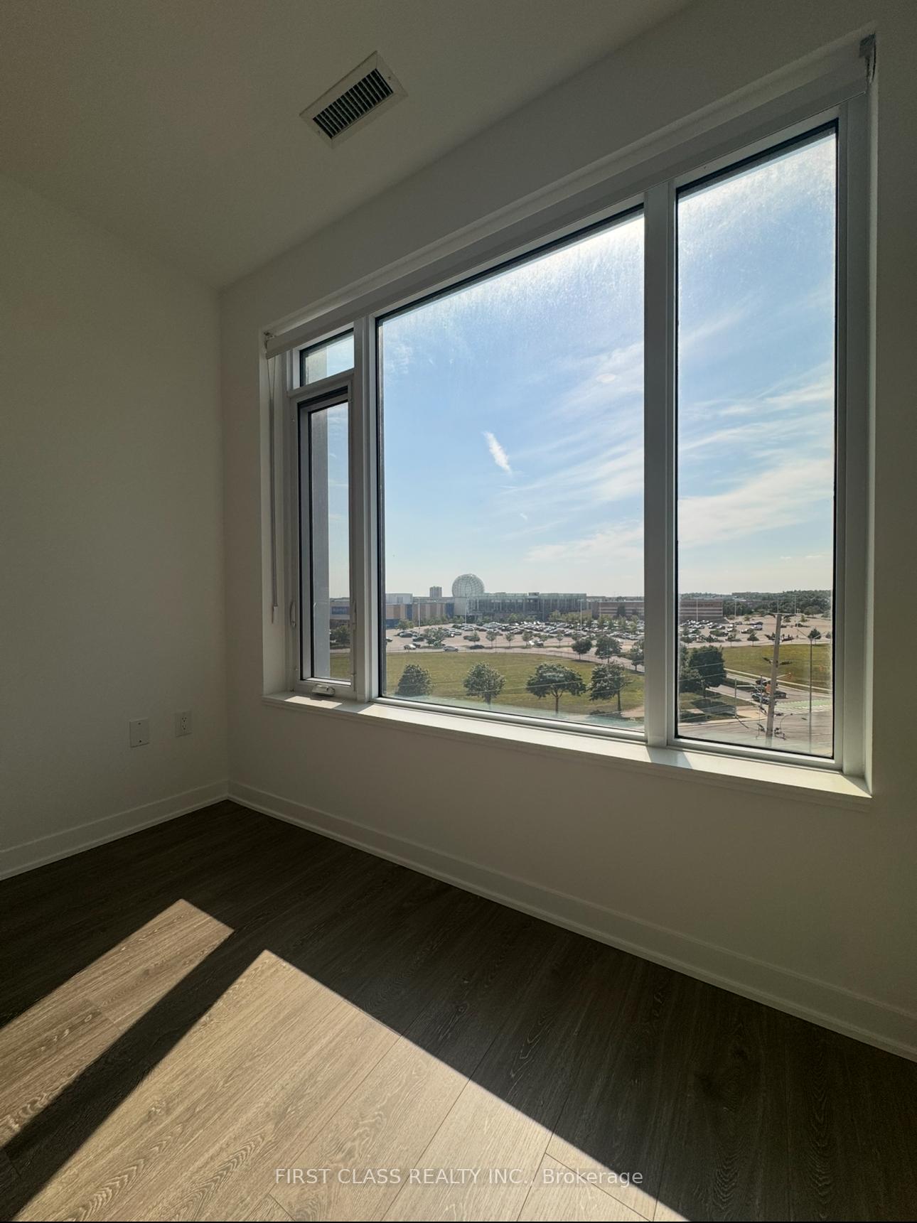 2495-eglinton-avenue-w-w-mississauga-ontario-w12316108