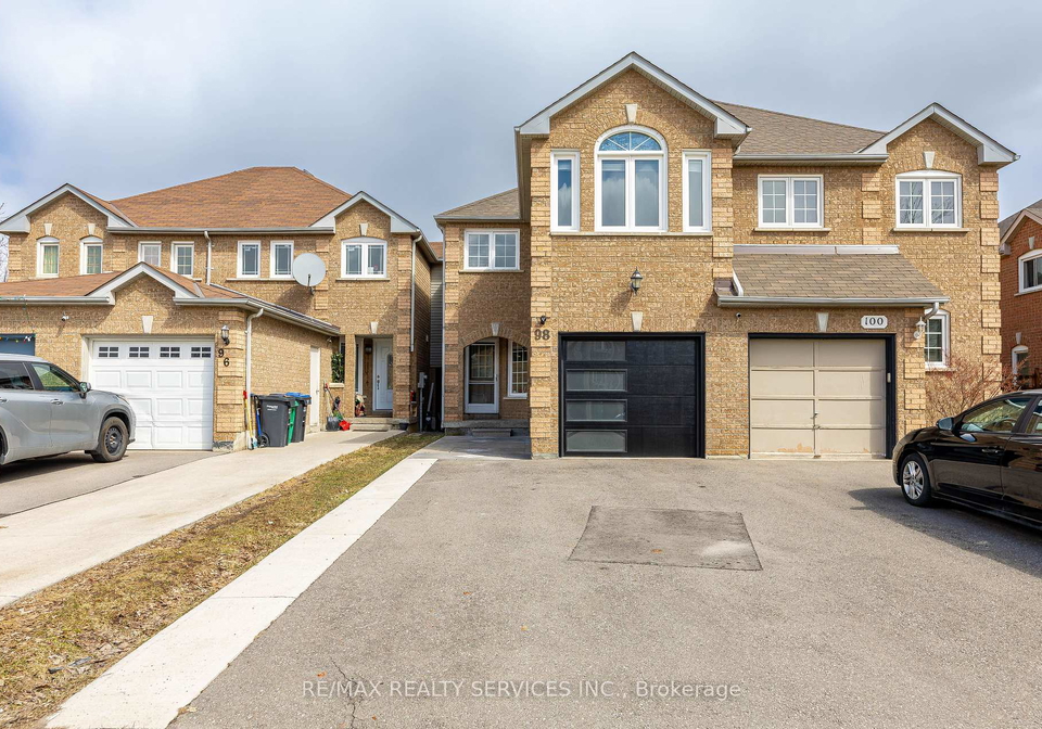 98-lent-crescent-brampton-ontario-w12316418