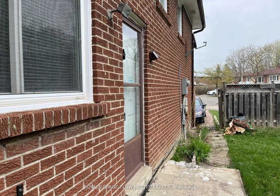 12-lorne-court-brampton-ontario-w12316739