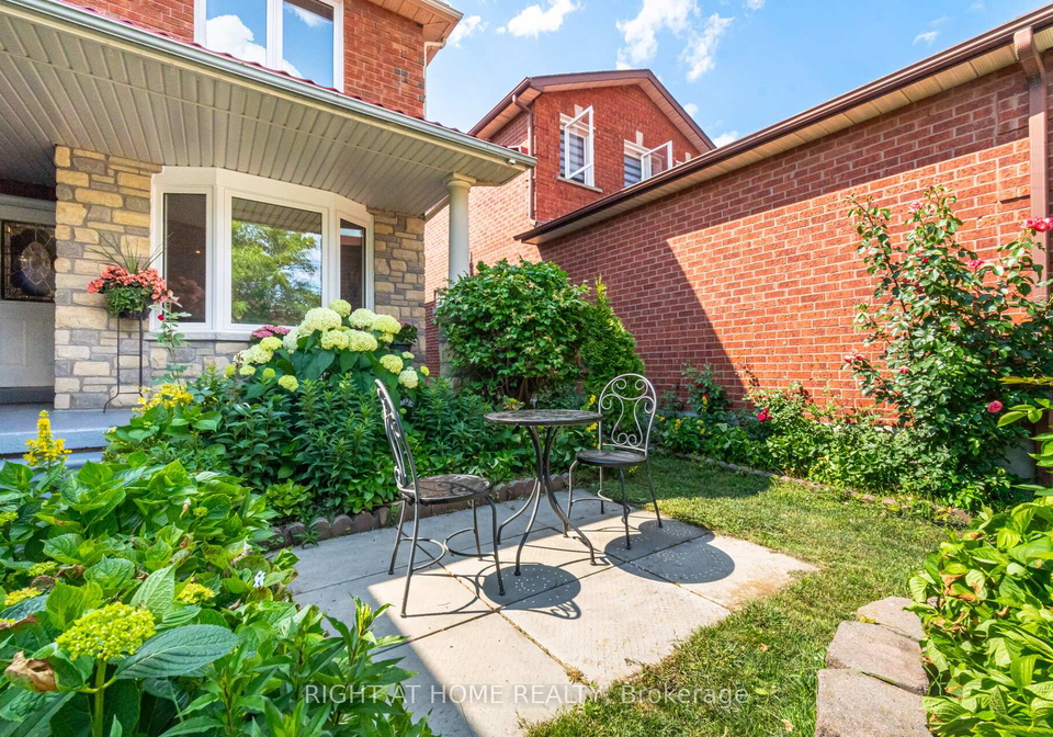 325-harrowsmith-drive-mississauga-ontario-w12317059