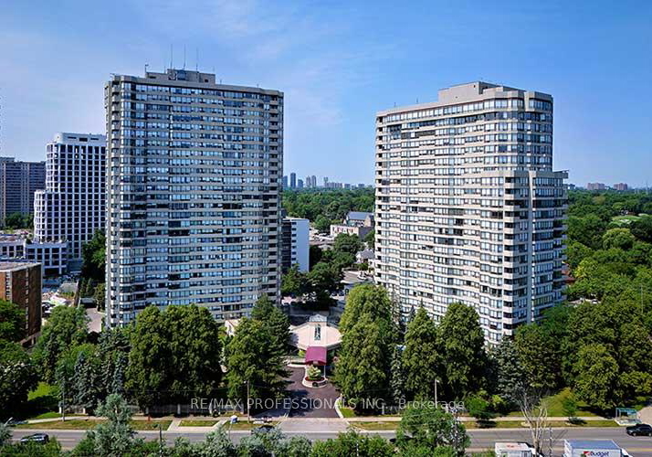 1300-islington-avenue-etobicoke-ontario-w12317131