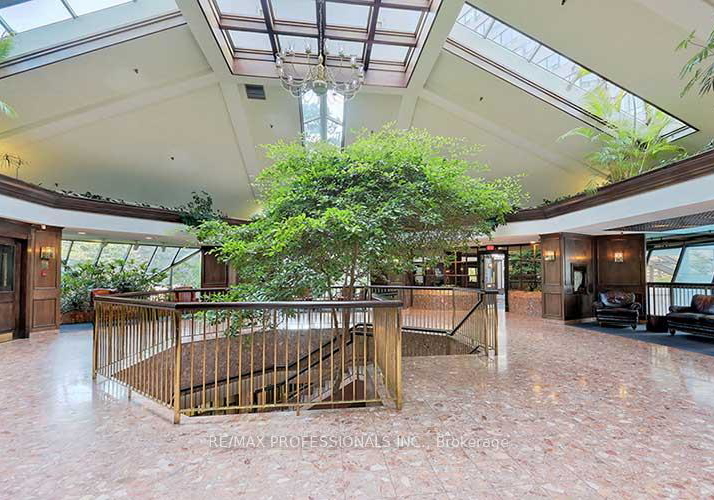 1300-islington-avenue-etobicoke-ontario-w12317131
