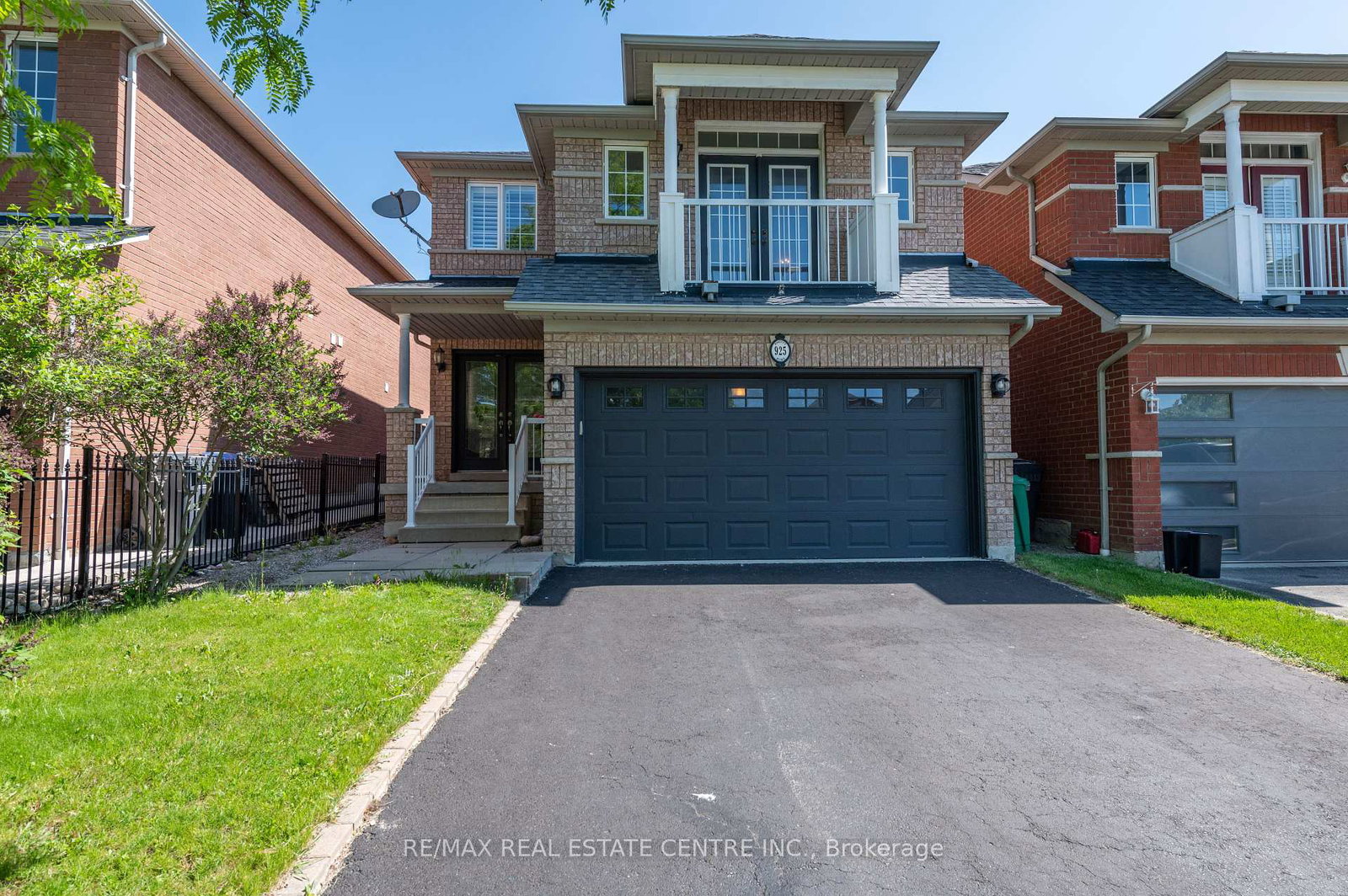 925-knotty-pine-grove-mississauga-ontario-w12317484