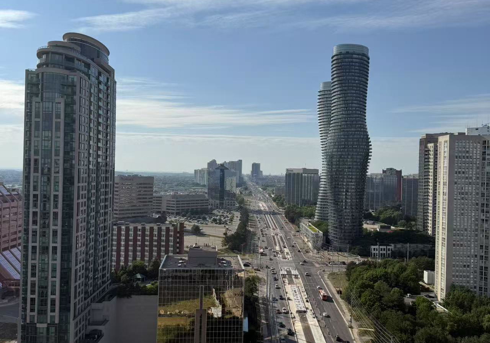1-elm-drive-w-w-mississauga-ontario-w12318016